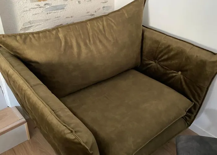 La Douce Angevine - La Perruche - Proche Centre